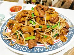 招牌干炒牛河-喜势点·糖沙翁手工茶点·本地人茶居(永庆坊店)