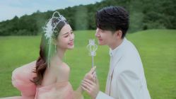 -樱花婚纱摄影