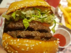 火烤双层牛肉特堡-The Habit Burger Grill 哈比特汉堡(复兴soho店)