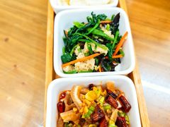 -鲁南仔·滕州炒鸡(经三路店)