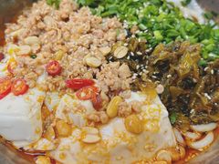 豆花米线-滇道云南特色料理(康定路店)