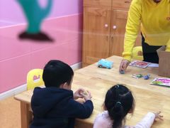 -想象乐创意早教托育中心(殷高西路店)