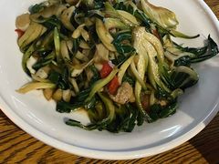 -爱啤精酿·民谣酒馆(滨江店)