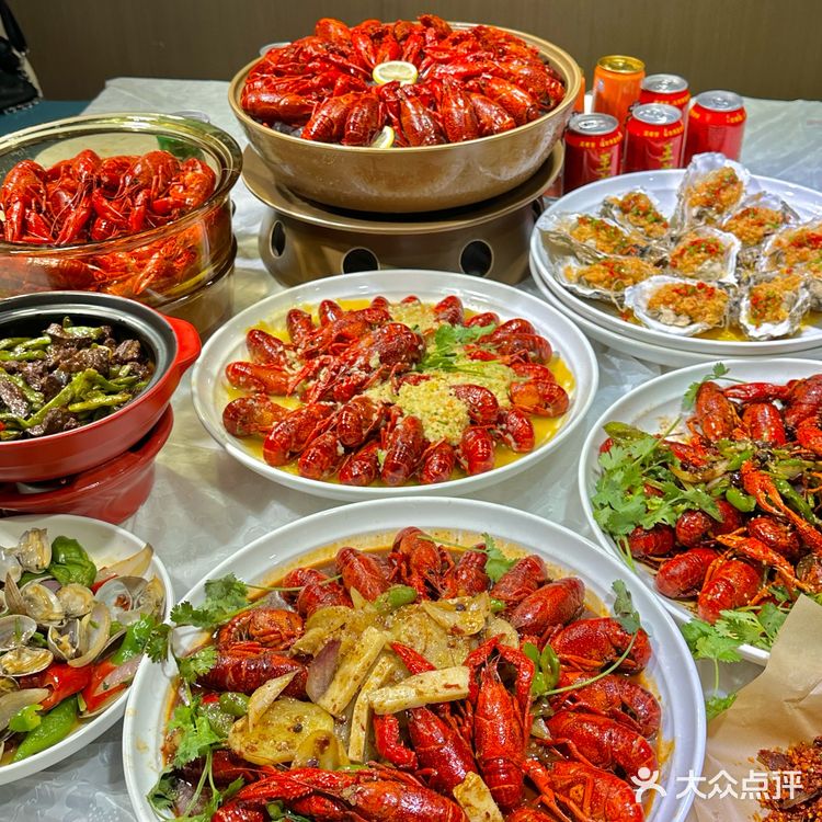 南京旅游一定要来玄武湖老牌龙虾店‼️