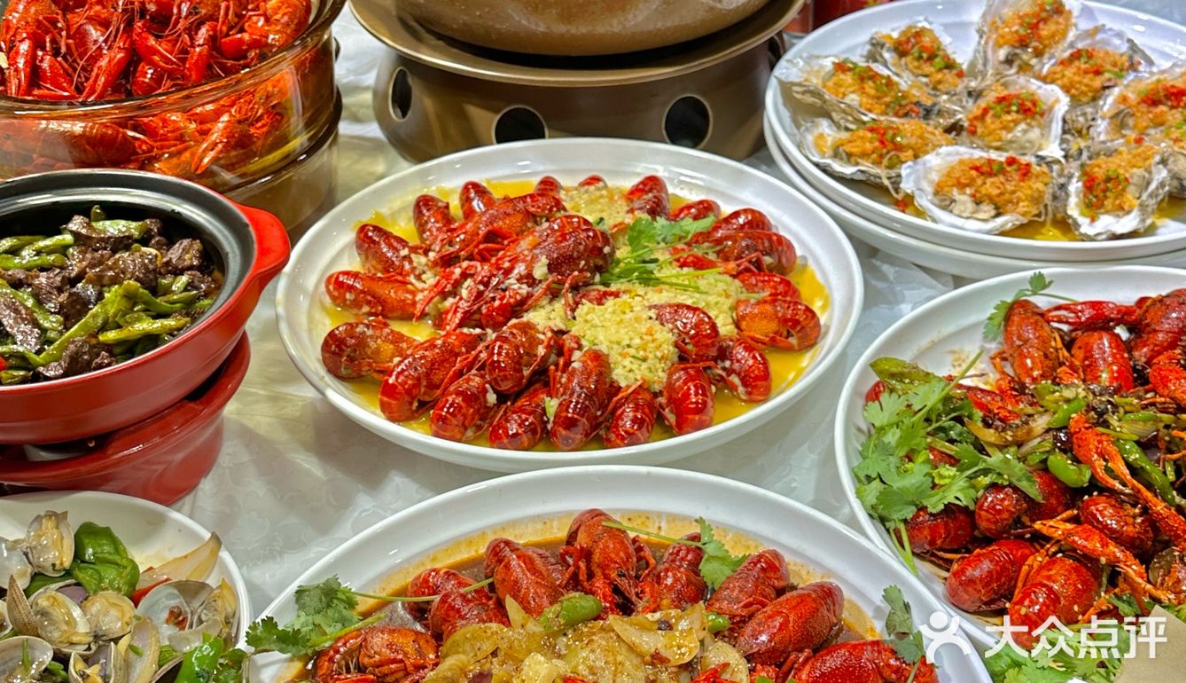 南京旅游一定要来玄武湖老牌龙虾店‼️
