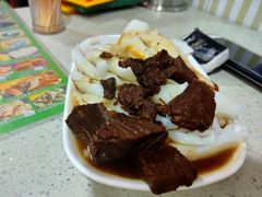 牛腩猪肠粉-芬芳甜品(同福路店)