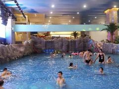-水王国温泉水世界