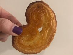 小蝴蝶酥-上海哈尔滨食品厂(淮海中路店)