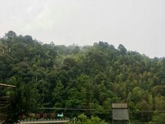 -大围山峡谷漂流