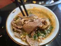 -老石黑山羊毛驴肉火锅(金凯广场店)