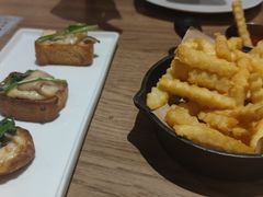 -必胜客(新中纬店)