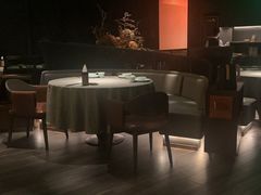 -左庭右院鲜牛肉火锅黑金店(陆家嘴中心店)