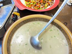 -富正毅三下锅·湘西韵味(天门山索道店)