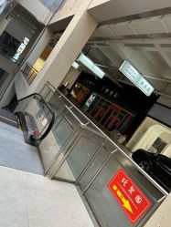 -喜爱高定婚纱摄影