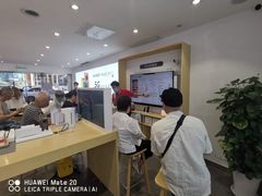 -华为授权体验店(万航渡路)