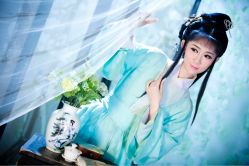 点击看大图 -九月鹰飞汉服摄影工作室