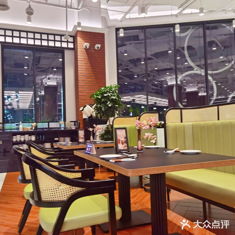 环球的珍宝海鲜美味大餐