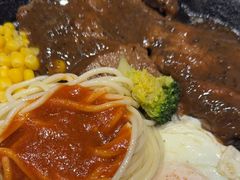 -汤姆家的牛排意面披萨(新城市广场店)