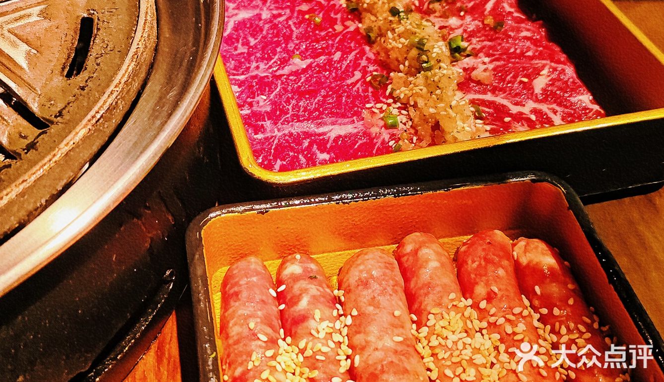 桫椤湾烤肉天花板❗❗大片牛肉香哭我💧