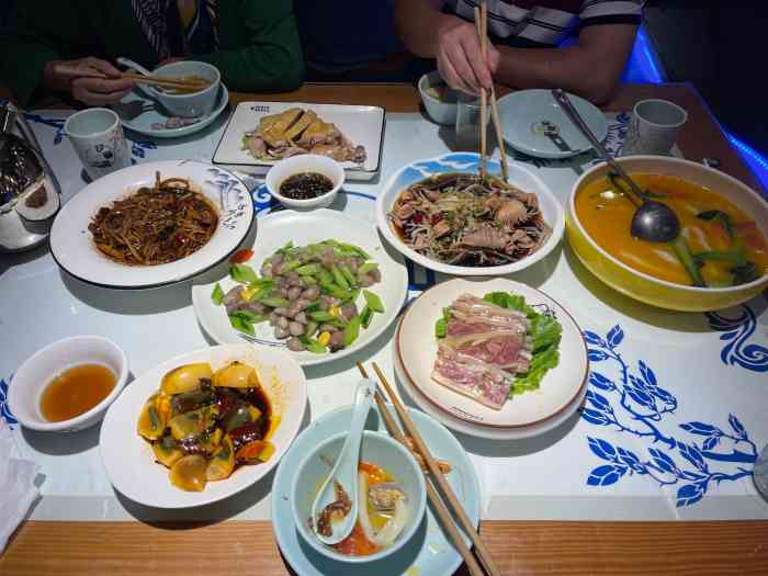 品膳房精菜坊(美兰湖店)-"使我喜欢的店!每次家里有客人来,我必到这.