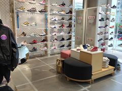 -NIKE KICKS LOUNGE体验店(北京新中关店)
