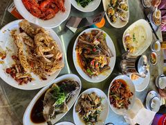 -四川小胡子海鲜(丁村万人海鲜广场店)