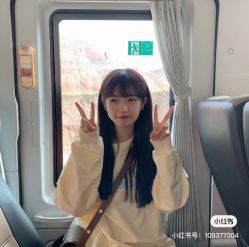 -时尚殿堂明星门店