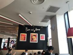 大堂-必胜客(武汉欢乐谷店)