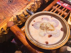 -老牌坊云南鱼豆花火锅(爱建店)