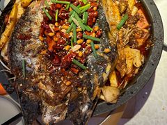 -鸣记脆皮烤鱼·海鲜烤鱼(三八广场店)