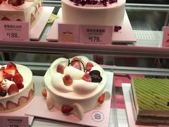 -巴黎贝甜(大宁国际商业广场店)