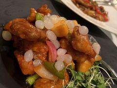菠萝咕噜肉-金轩中餐厅 Jin Xuan(浦东丽思卡尔顿酒店)