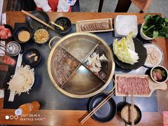 -沸炉重庆老火锅(军事博物馆店)