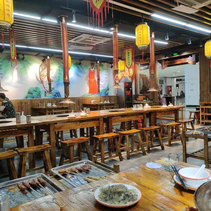 李家水浒烤肉(苏州总店)-"在广济南路地铁口9号出去西城永捷广场里边.