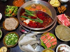 -四小区火锅·巷子里的重庆火锅(花照壁店)