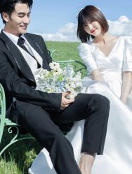 -易摄影婚纱摄影工作室