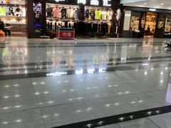 -浙江华贸鞋业服饰城
