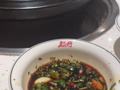 -三人行骨头王火锅(长寿店)
