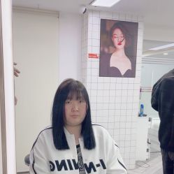 -米娜护肤造型