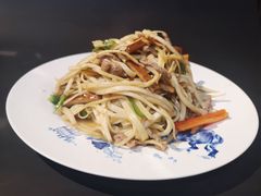 茭白肉丝-缘来聚·徽菜名店(黄山宏村店)