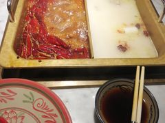 -尚尚仙·酸汤猪手·猪肚鸡火锅(华联万柳购物中心店)