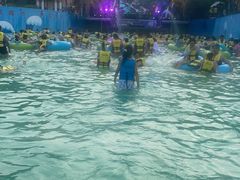 -平湖九龙山乐满地水上乐园