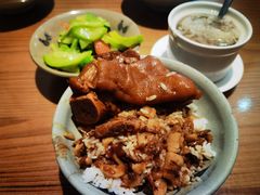 猪脚卤肉饭-红猪卤肉饭(大西洋美食城店)