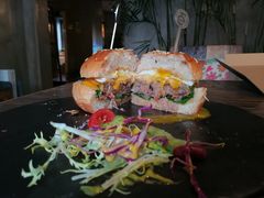 经典芝士汉堡-HIGH FIVE哈福手工汉堡(桂林路店)