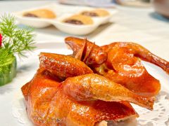 金牌脆皮乳鸽-味可道美食坊(福基路店)