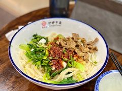 油泼三合一-王氏悦香驴蹄子面(（南门中大国际店）)