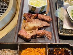 -铭牛烧肉·和牛海鲜自助(高新月牙湖店)