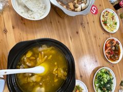 -阿峰饭店·本地土菜馆·农家土鸡煲·一品神仙鸡(报福店)