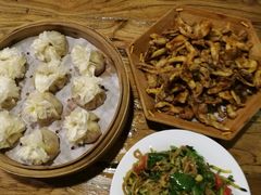 -老阿妈蒙古村·蒙古包·草原文化·歌舞表演(老君堂店)