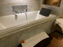 -禾颜社·精致美容